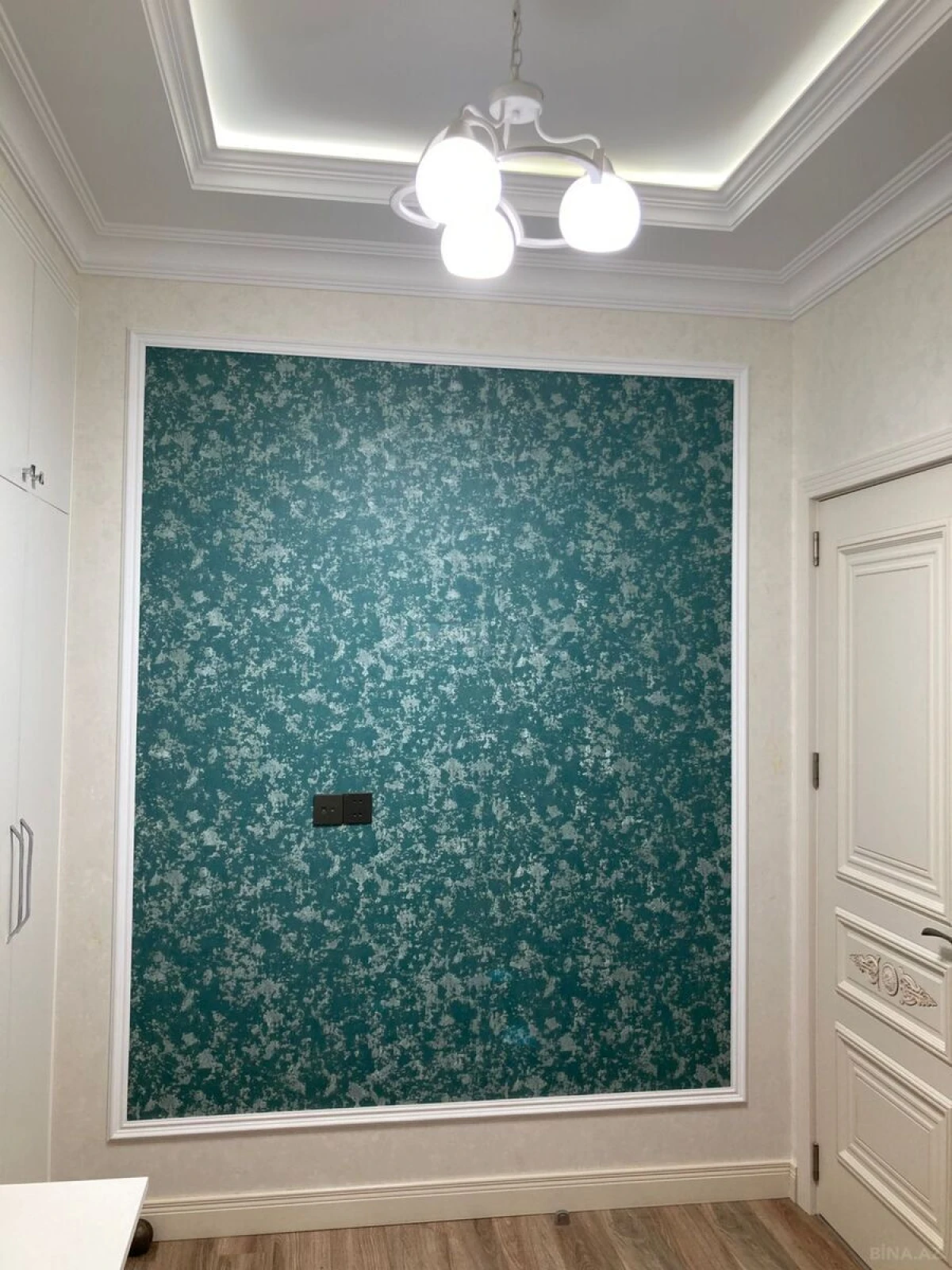 Satılır 4 otaqlı mənzil 165 m²