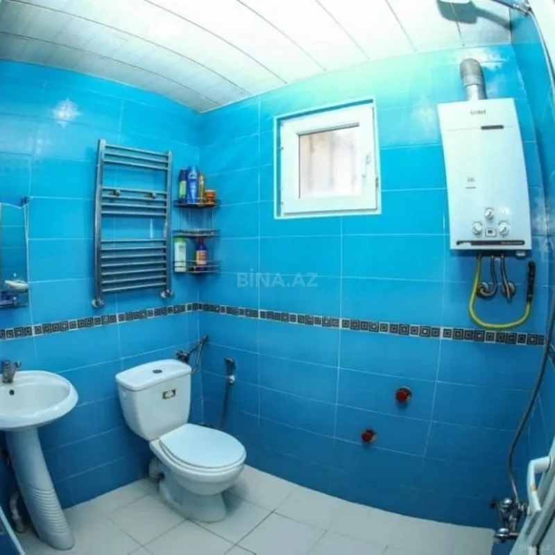 Satılır 7 otaqlı həyət evi 300 m²