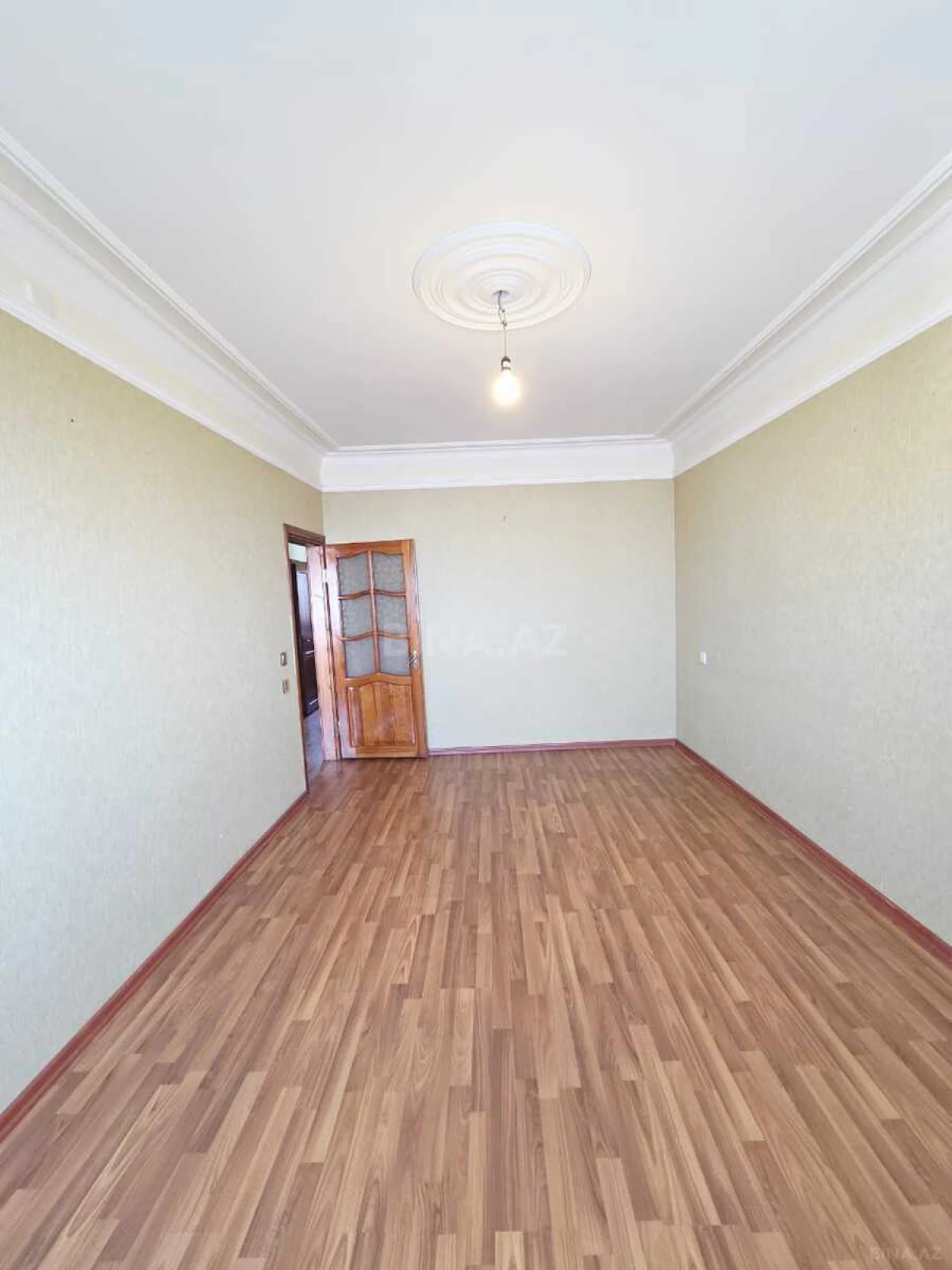 Satılır 3 otaqlı mənzil 75 m²