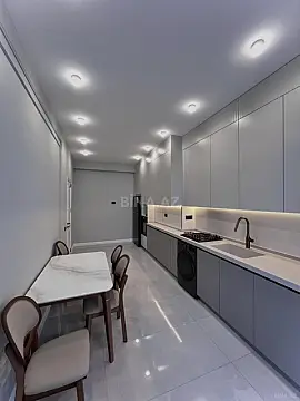 Kirayə verilir 2 otaqlı mənzil 77 m²