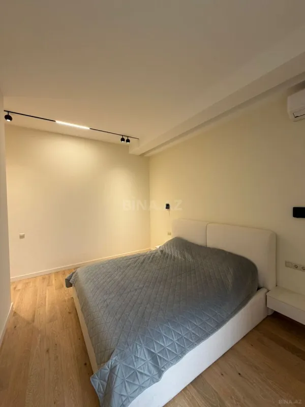 Kirayə verilir 2 otaqlı mənzil 110 m²