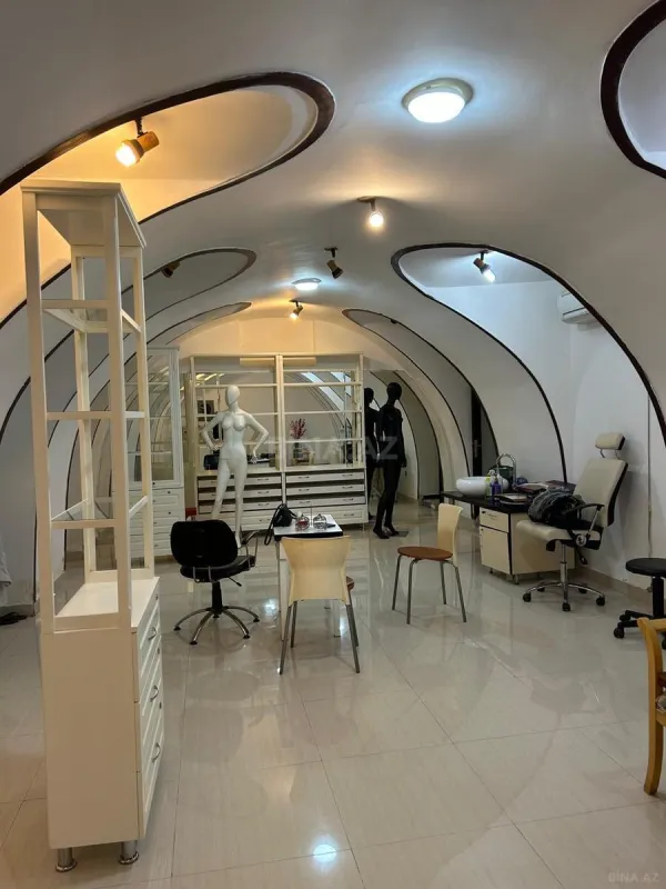 Kirayə verilir obyekt 170 m²