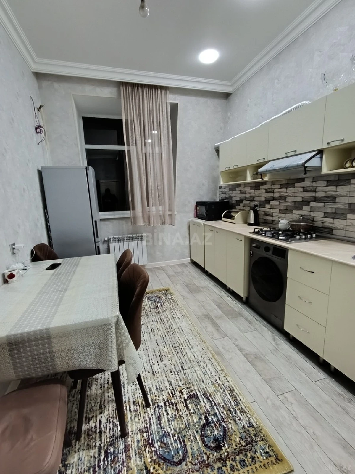Satılır 2 otaqlı mənzil 70 m²