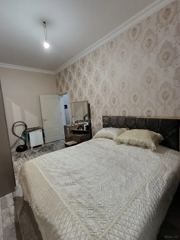 Satılır 2 otaqlı mənzil 70 m²