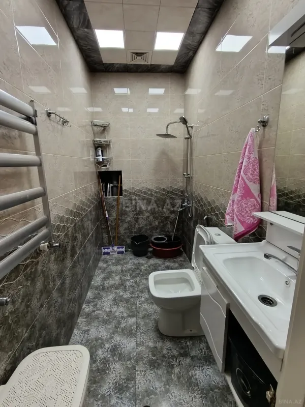 Satılır 2 otaqlı mənzil 70 m²