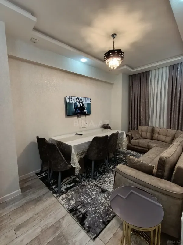 Satılır 2 otaqlı mənzil 70 m²