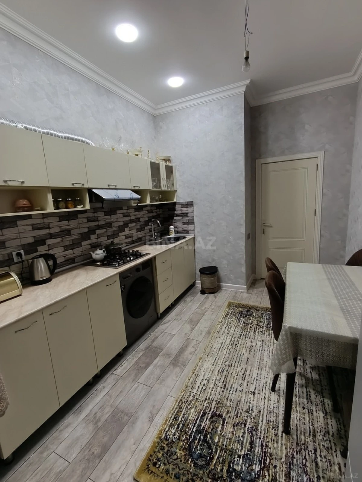 Satılır 2 otaqlı mənzil 70 m²