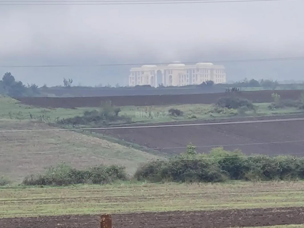 Satılır torpaq sahəsi 100 m²