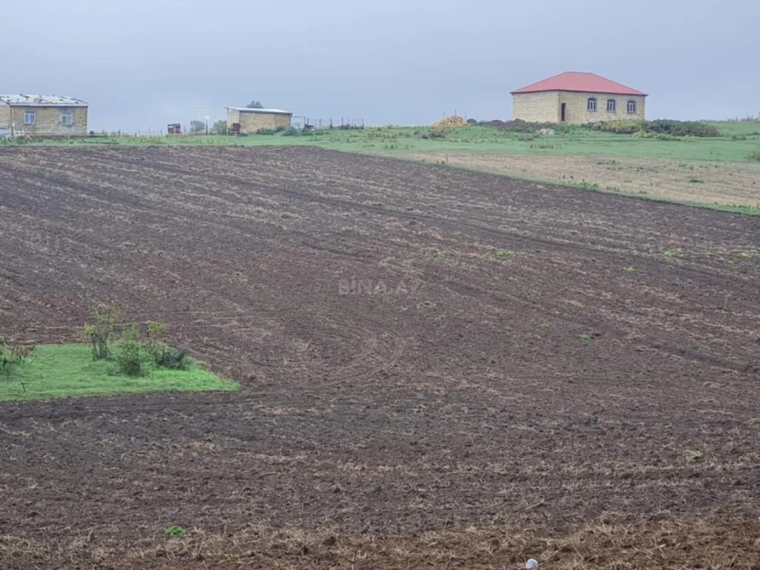 Satılır torpaq sahəsi 100 m²