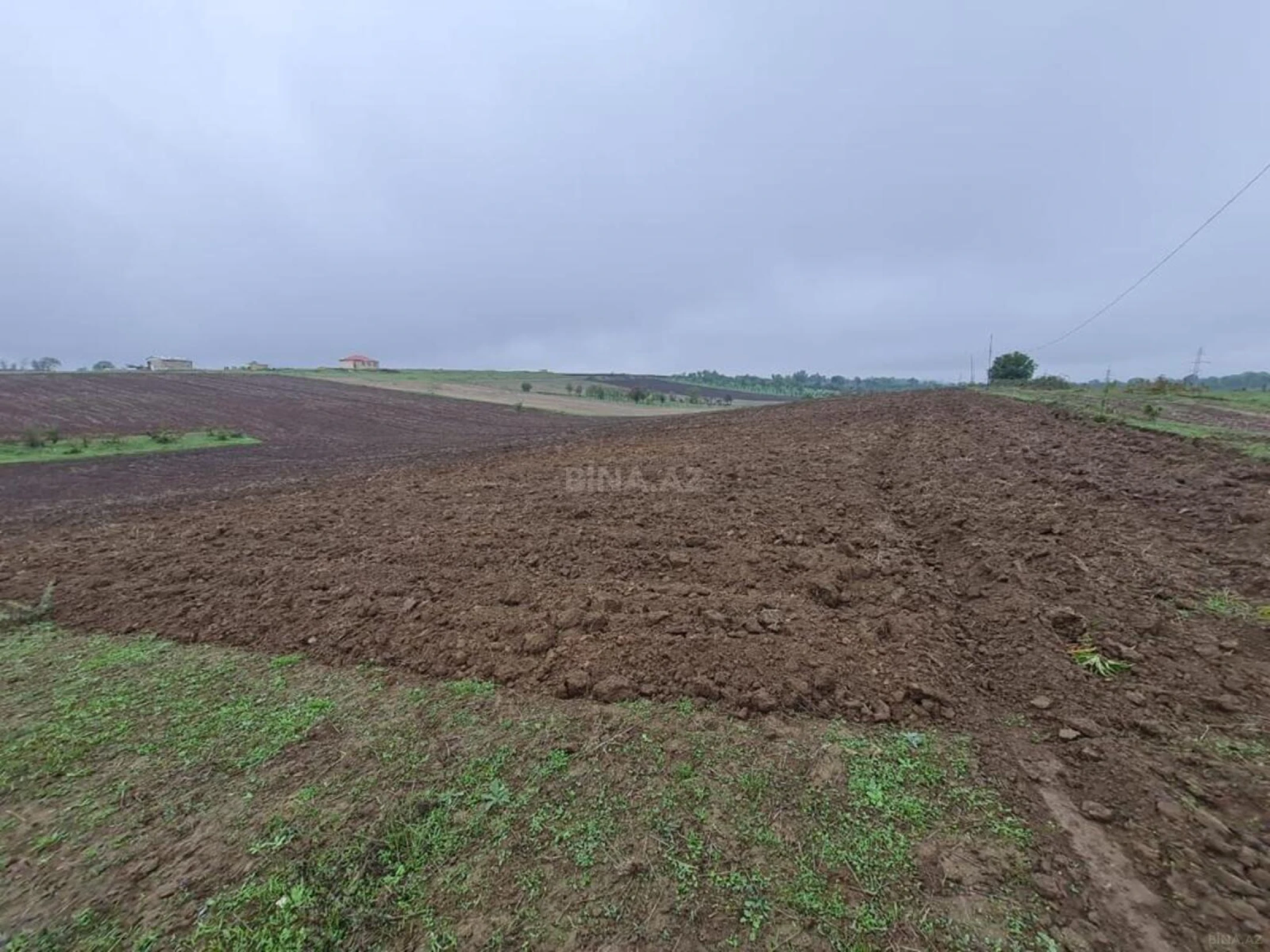 Satılır torpaq sahəsi 100 m²