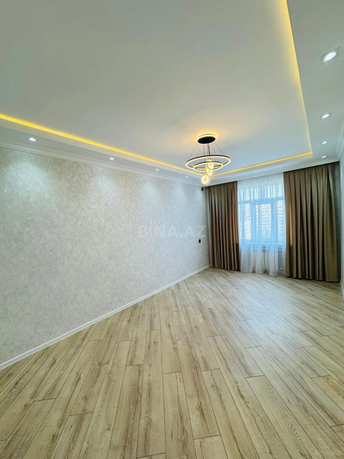 Satılır 3 otaqlı mənzil 65 m²