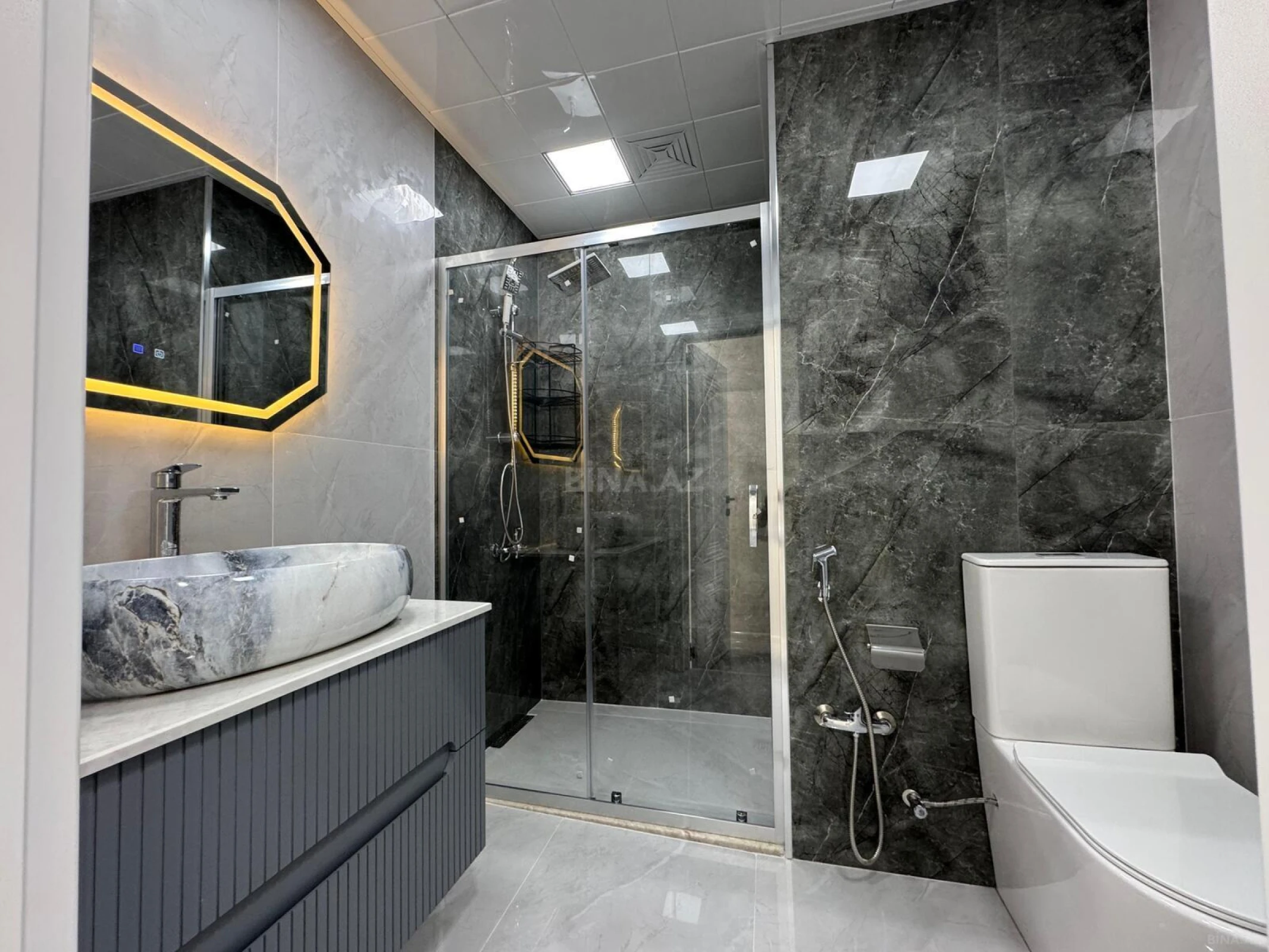 Satılır 3 otaqlı mənzil 65 m²