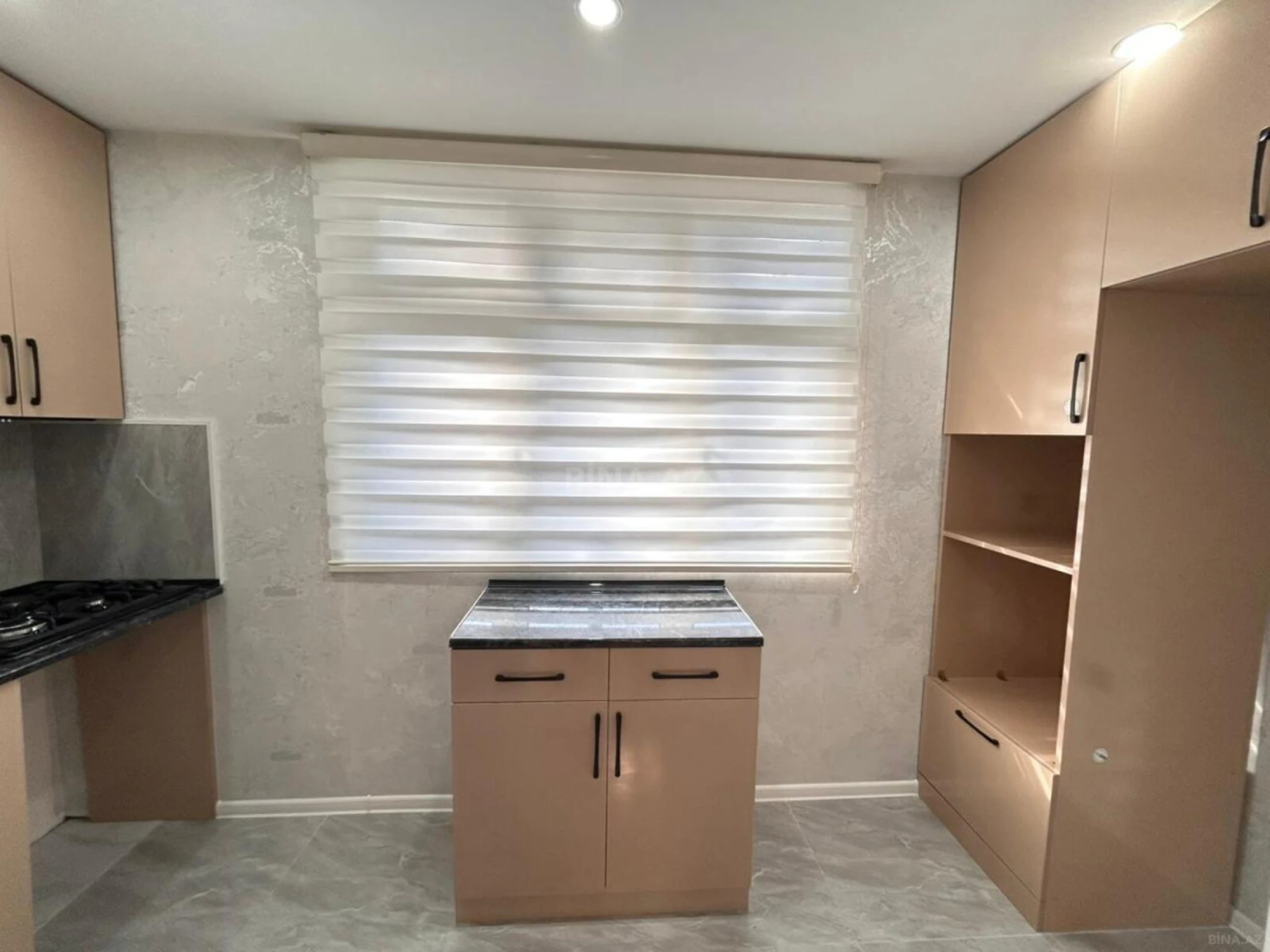 Satılır 3 otaqlı mənzil 65 m²