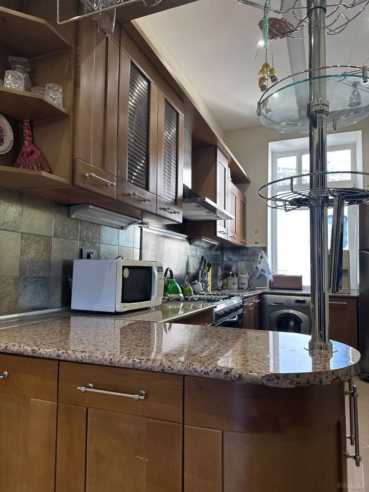 Kirayə verilir 3 otaqlı mənzil 100 m²