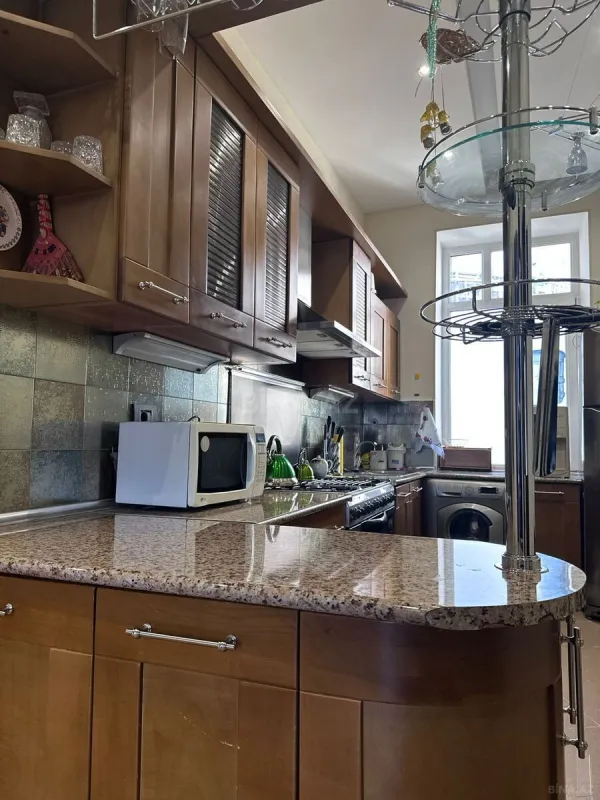 Kirayə verilir 3 otaqlı mənzil 100 m²