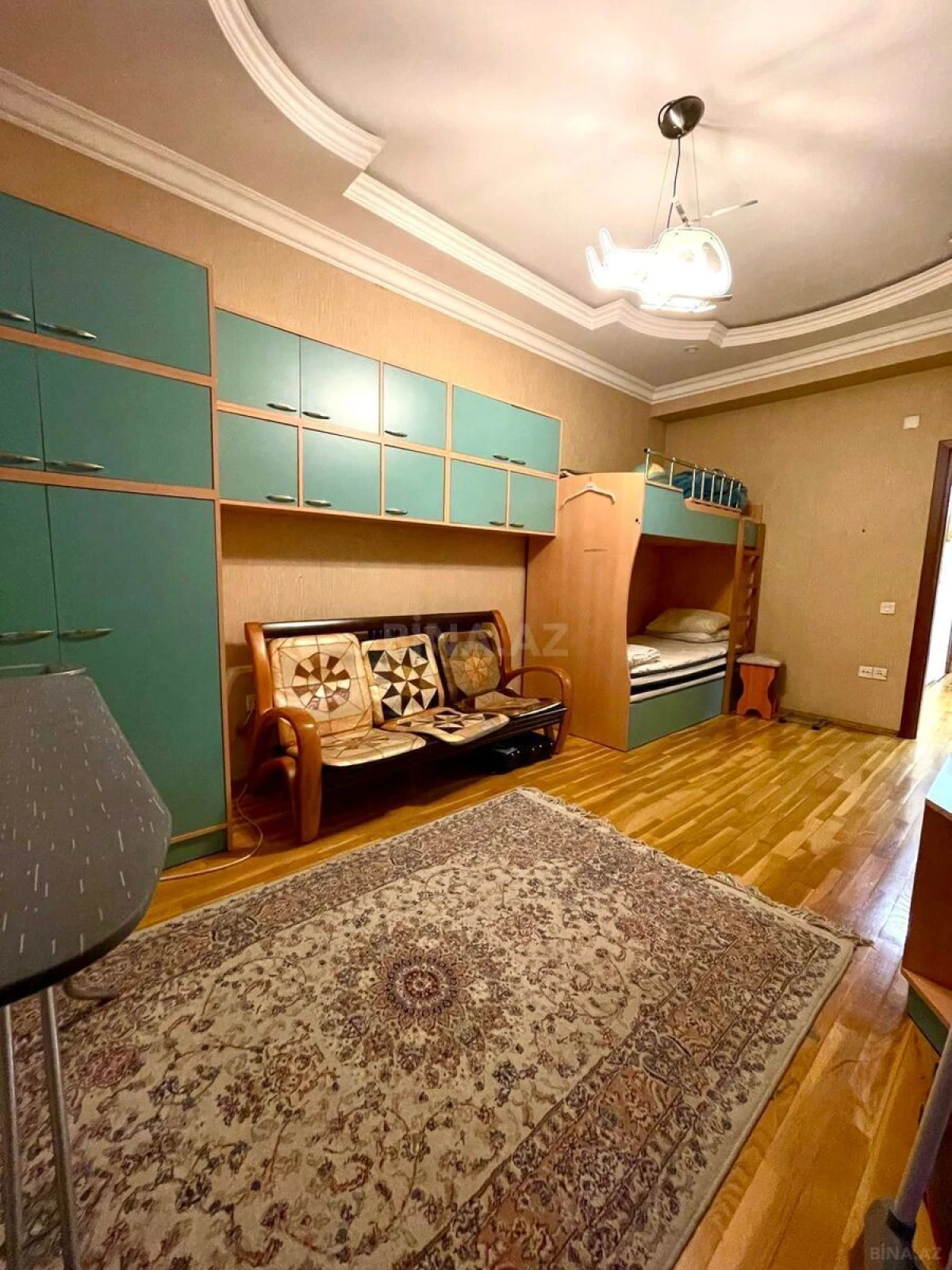 Kirayə verilir 3 otaqlı mənzil 100 m²