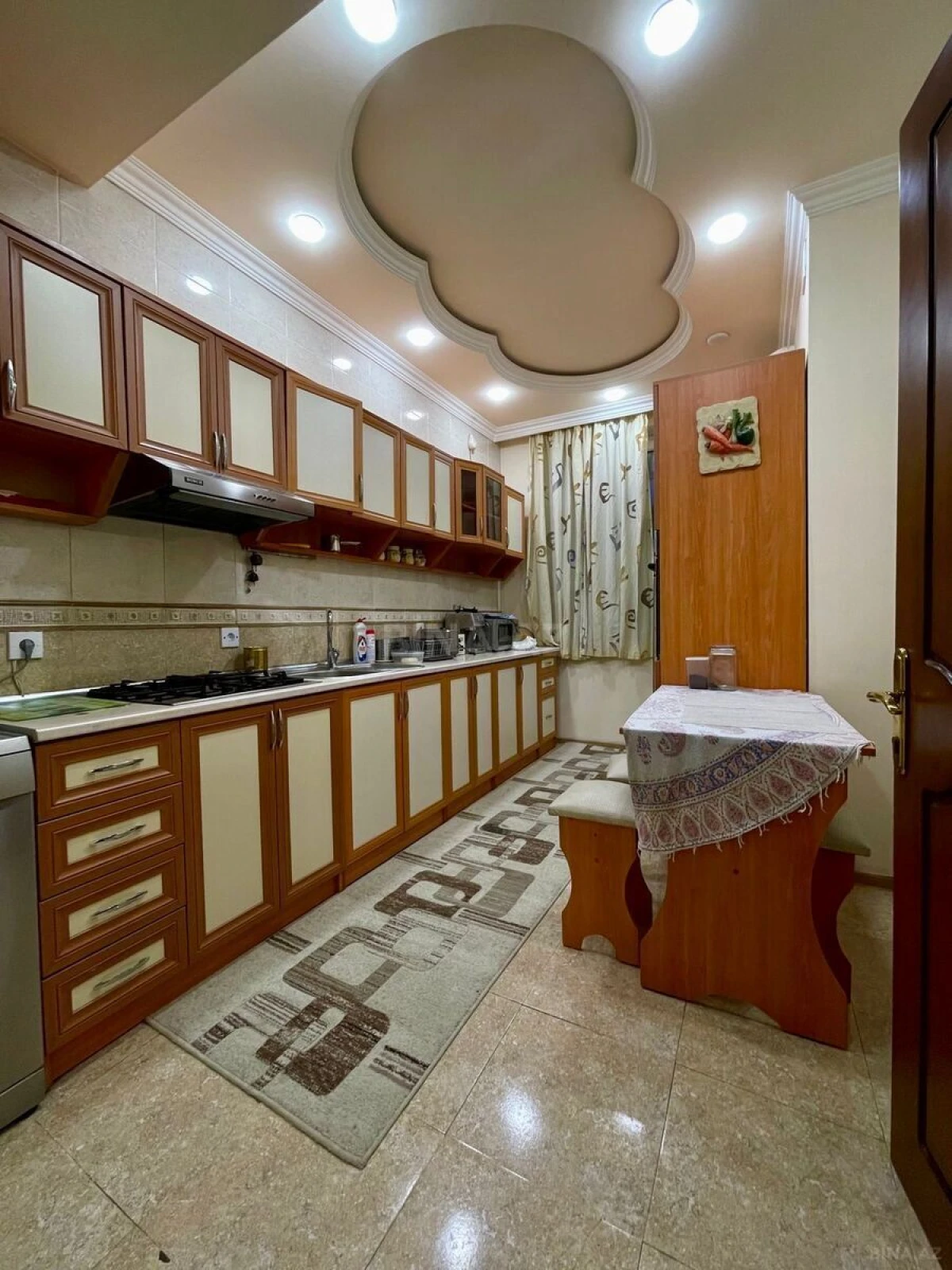 Kirayə verilir 3 otaqlı mənzil 100 m²