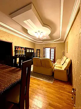 Kirayə verilir 3 otaqlı mənzil 100 m²