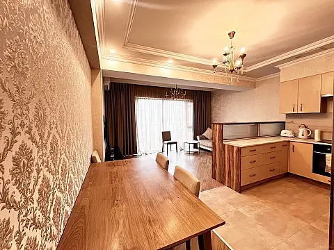 Kirayə verilir 2 otaqlı mənzil 98 m²