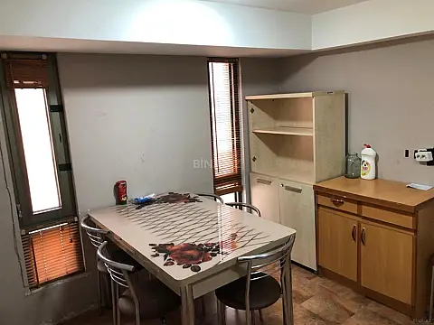 Kirayə verilir 7 otaqlı ofis 320 m²