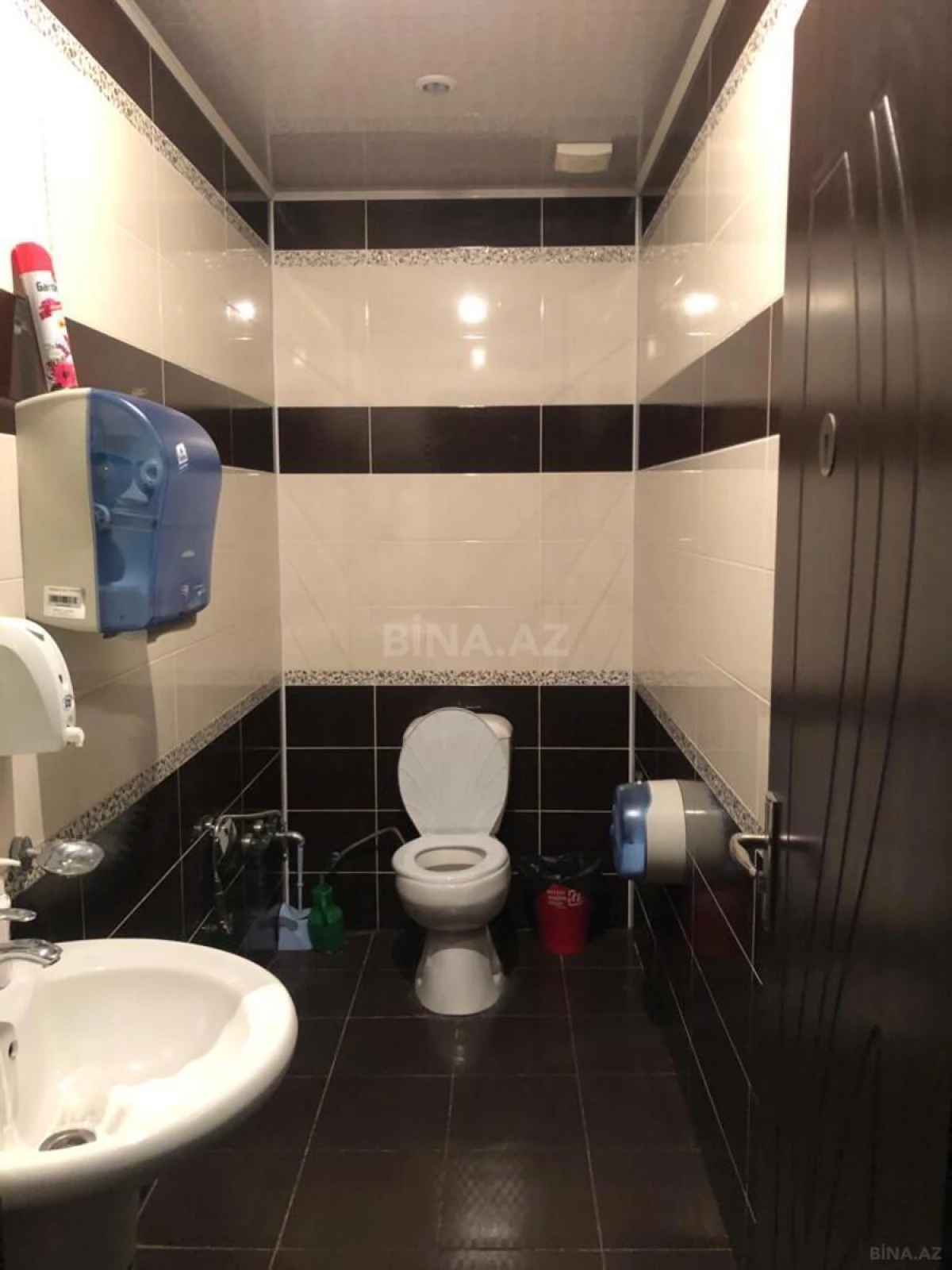 Kirayə verilir 7 otaqlı ofis 320 m²