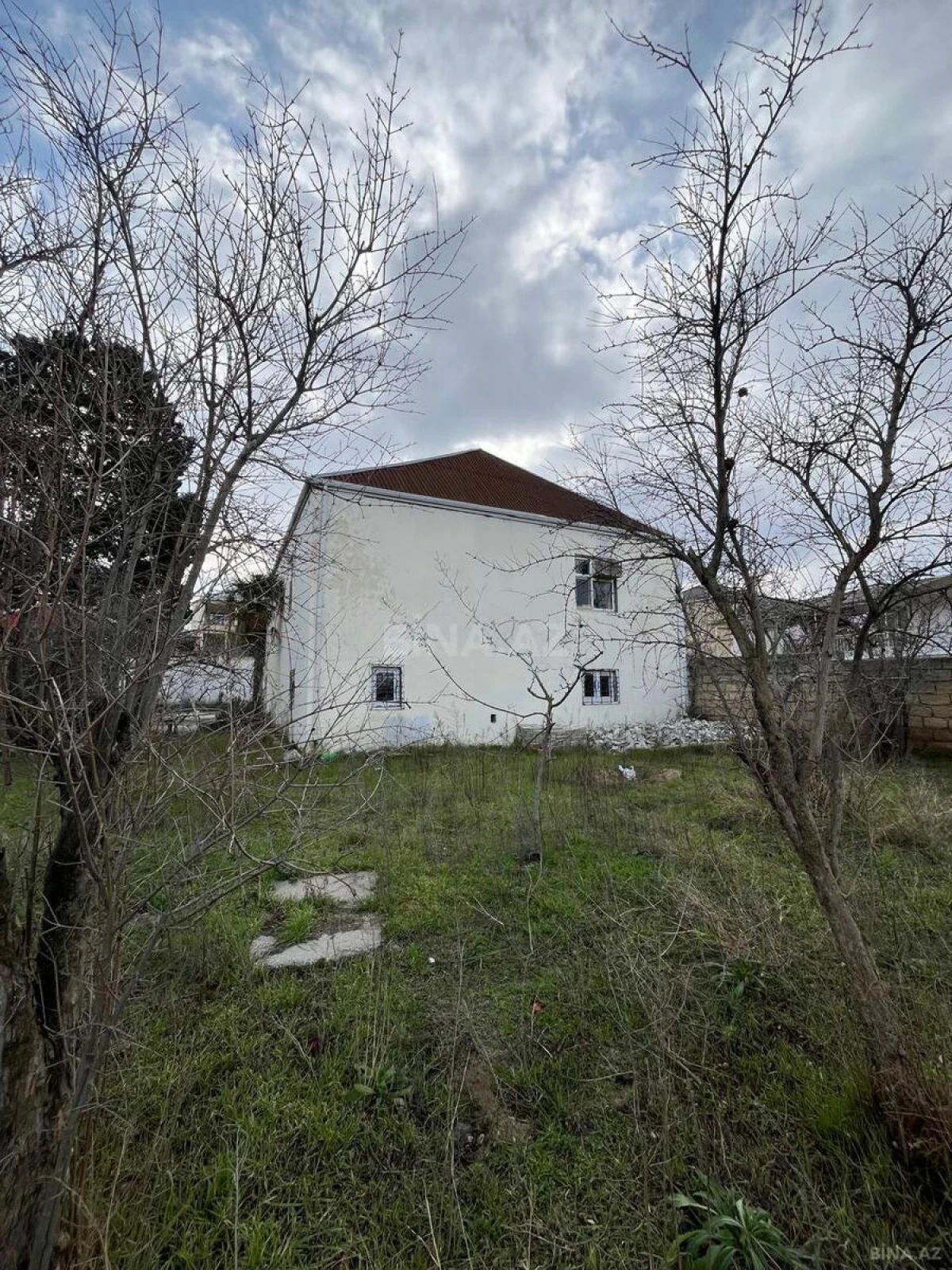 Satılır 3 otaqlı həyət evi 145 m²