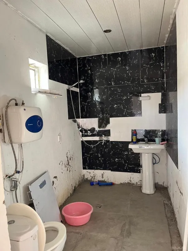 Satılır 3 otaqlı həyət evi 145 m²