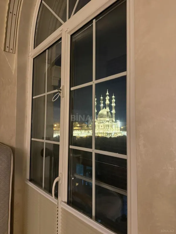 Satılır 2 otaqlı mənzil 80 m²