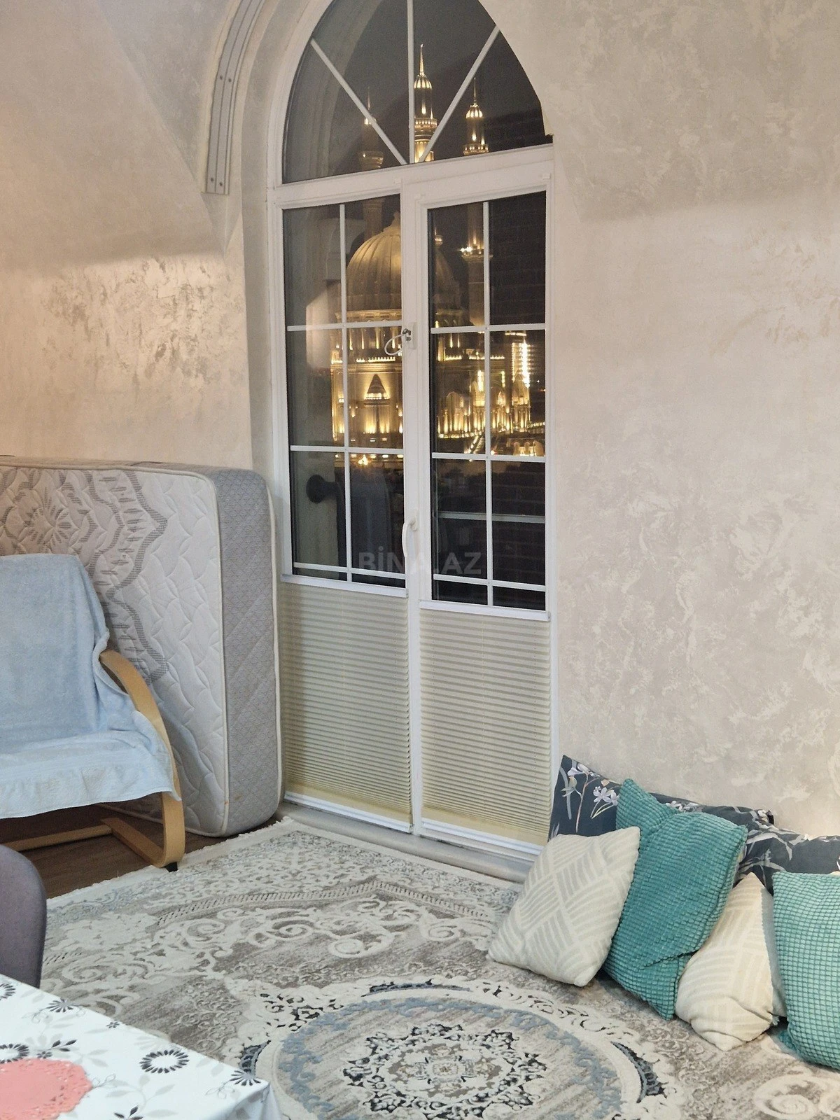 Satılır 2 otaqlı mənzil 80 m²