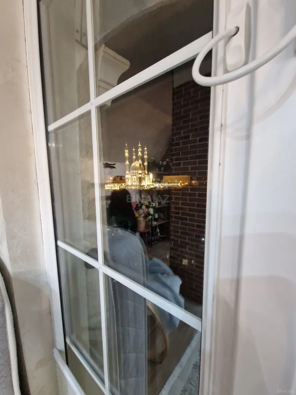 Satılır 2 otaqlı mənzil 80 m²