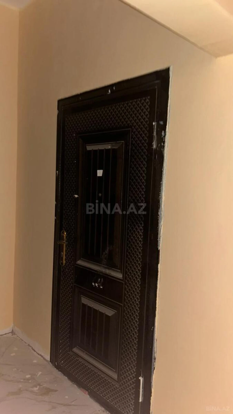 Satılır 2 otaqlı mənzil 84 m²