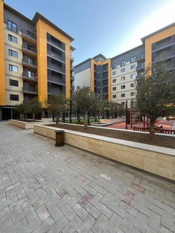 Satılır 3 otaqlı mənzil 128 m²