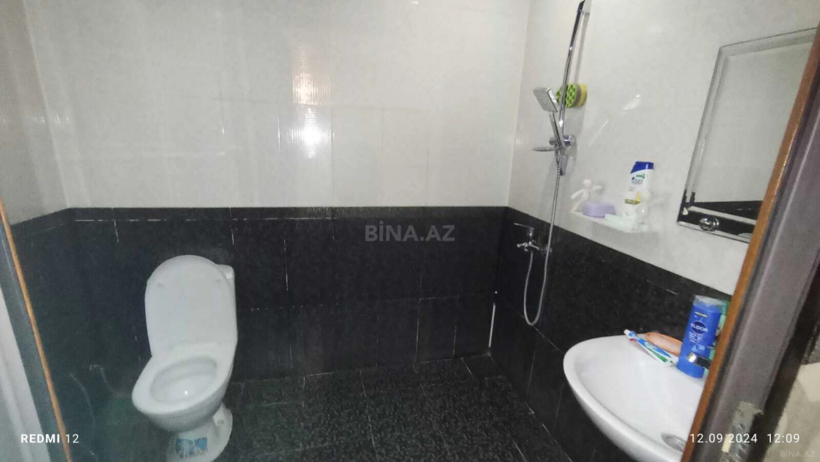 Satılır 4 otaqlı mənzil 120 m²