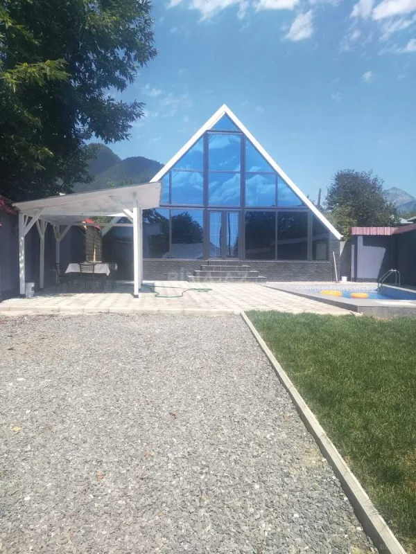 Satılır 4 otaqlı həyət evi 100 m²