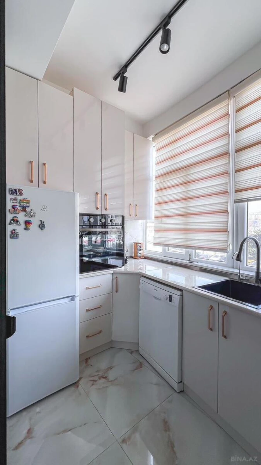 Satılır 3 otaqlı mənzil 60 m²