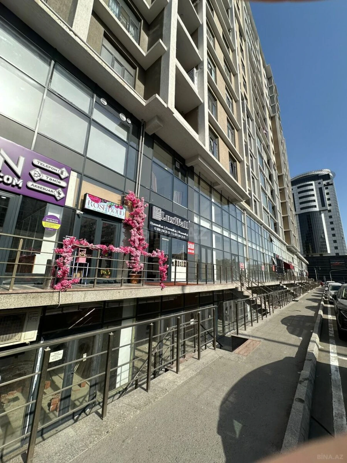 Satılır obyekt 140 m²