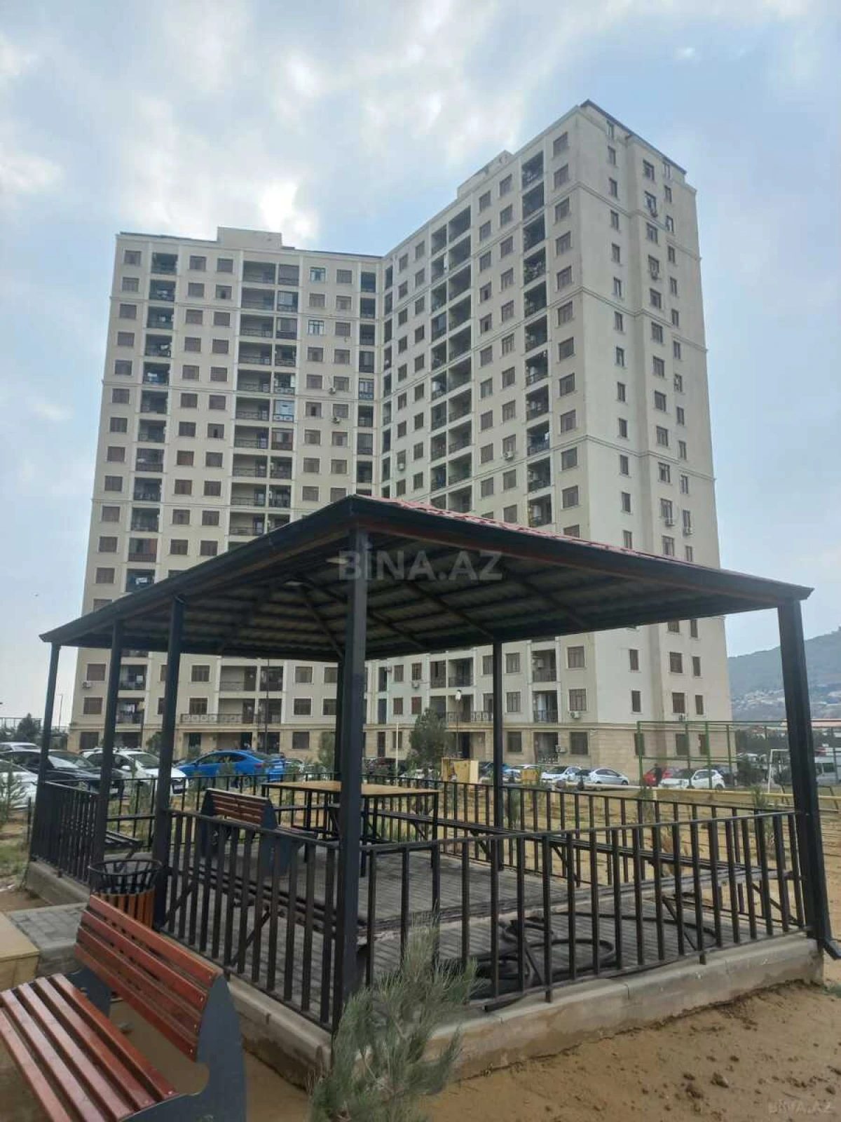 Satılır 2 otaqlı mənzil 70 m²