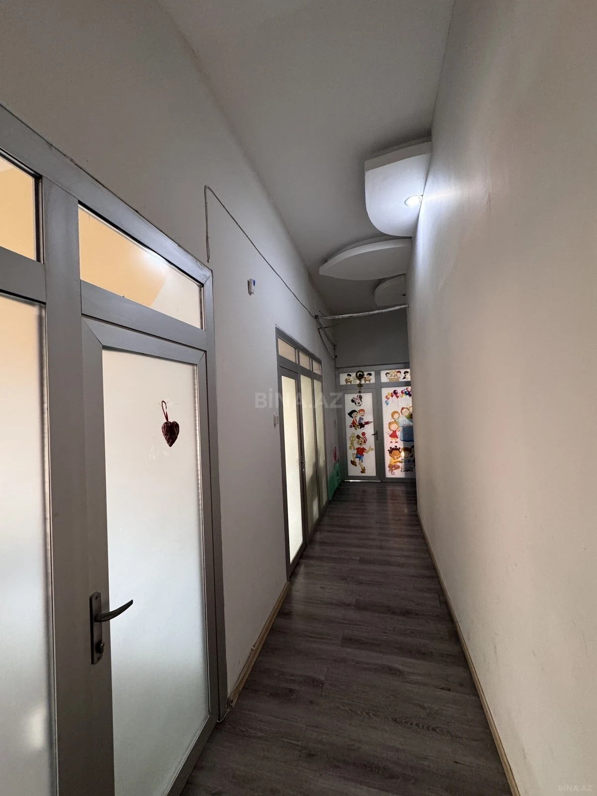 Kirayə verilir 1 otaqlı ofis 20 m²