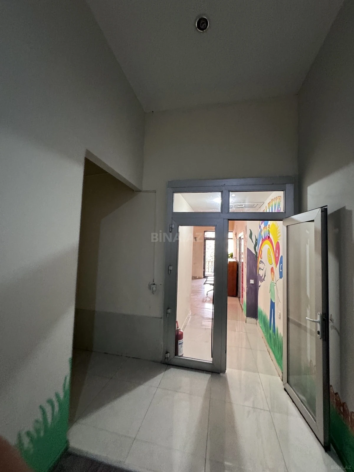 Kirayə verilir 1 otaqlı ofis 20 m²