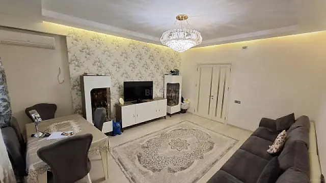Satılır 2 otaqlı mənzil 92 m²
