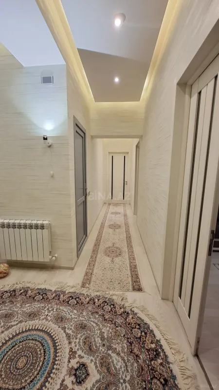 Satılır 2 otaqlı mənzil 92 m²