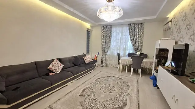 Satılır 2 otaqlı mənzil 92 m²