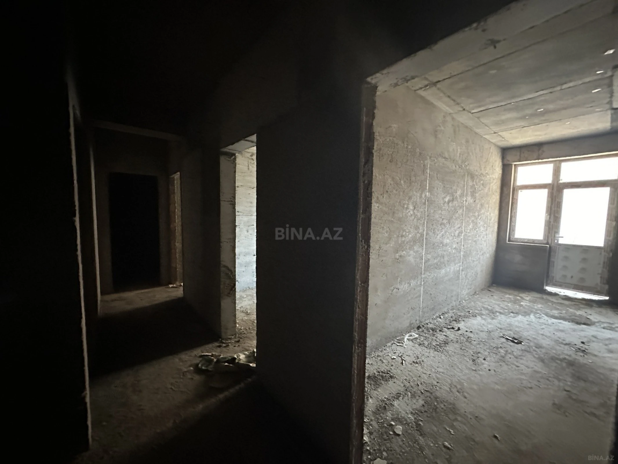 Satılır 3 otaqlı mənzil 157 m²