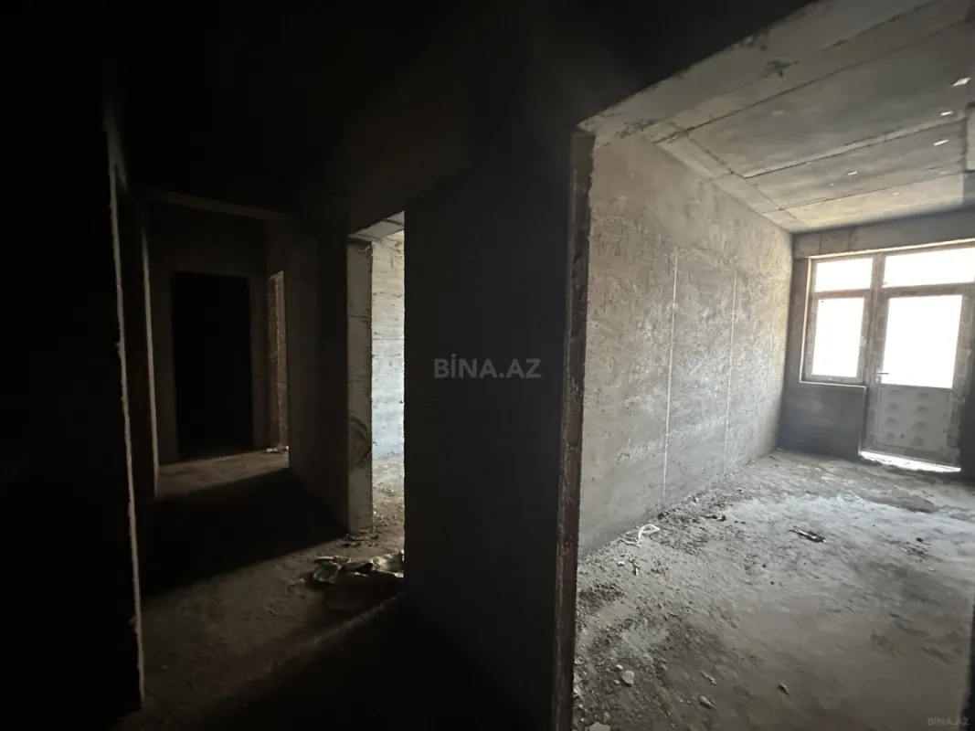 Satılır 3 otaqlı mənzil 157 m²