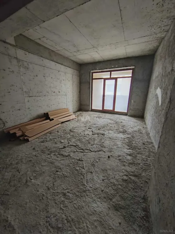 Satılır 3 otaqlı mənzil 157 m²