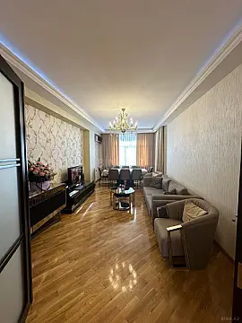 Satılır 3 otaqlı mənzil 127 m² — Bakı 3 otaq 127.00 m²