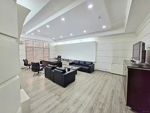 Kirayə verilir 6 otaqlı ofis 350 m² — Bakı 6 otaq 350.00 m²