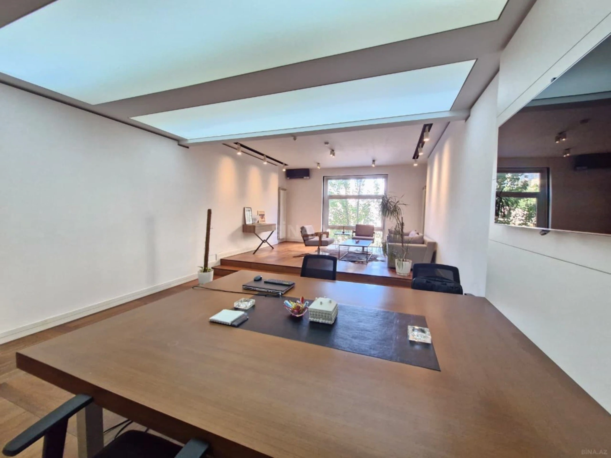 Kirayə verilir 6 otaqlı ofis 350 m²