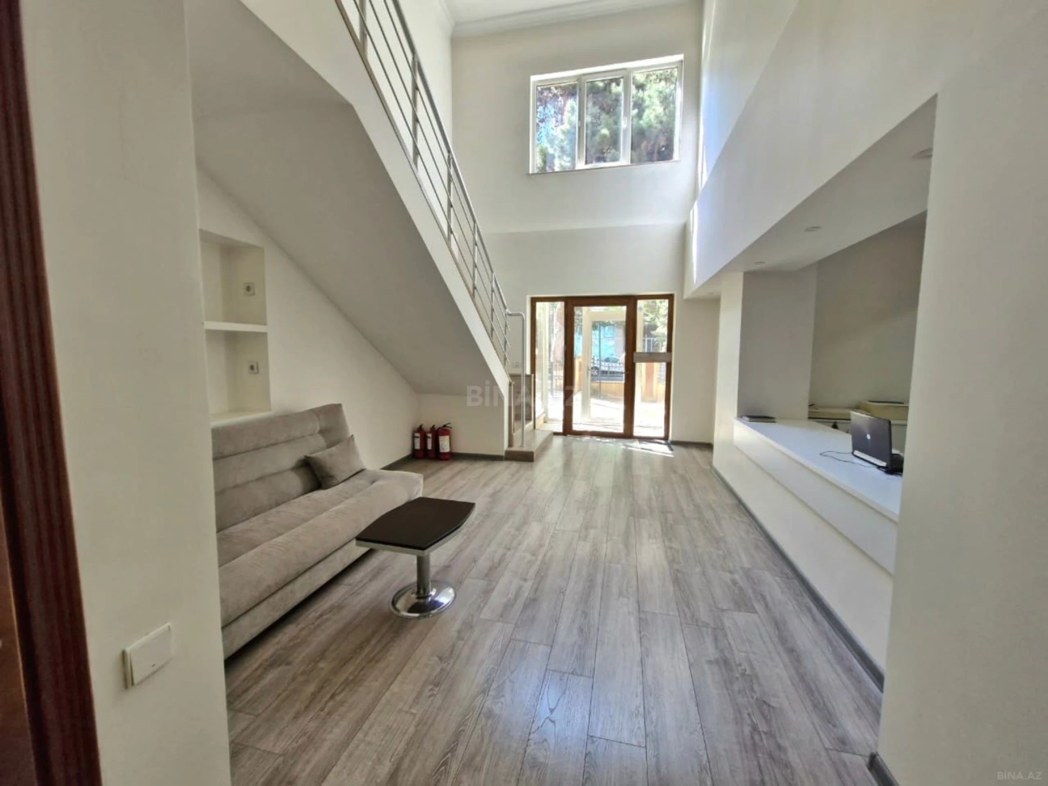 Kirayə verilir 6 otaqlı ofis 350 m²