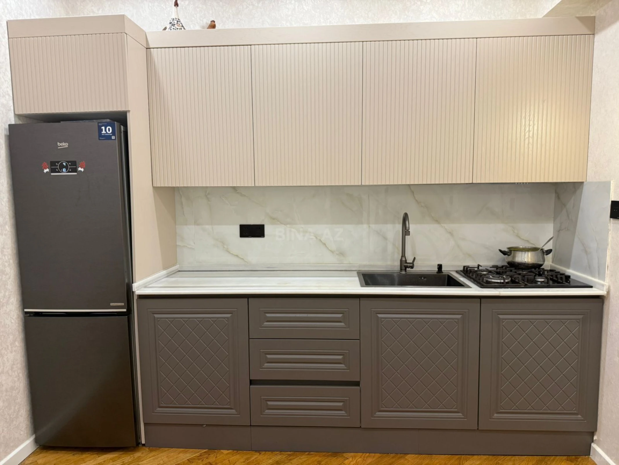 Satılır 3 otaqlı mənzil 93.7 m²